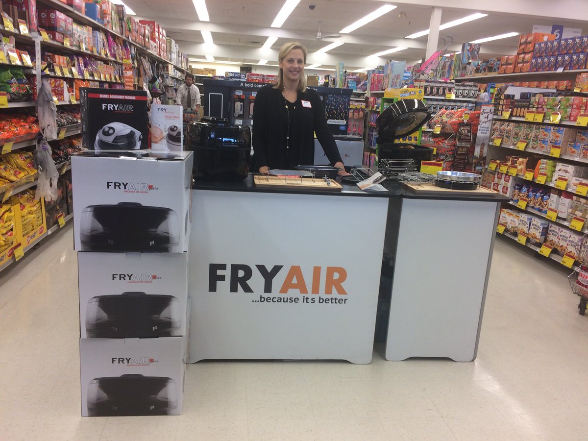 LD_NorthVan's tweet photo. @FRYAIR_Fryer demo even @LD_NorthVan all weekend October 13th-15th from 12-8pm https://t.co/rdqoV5bY4l
