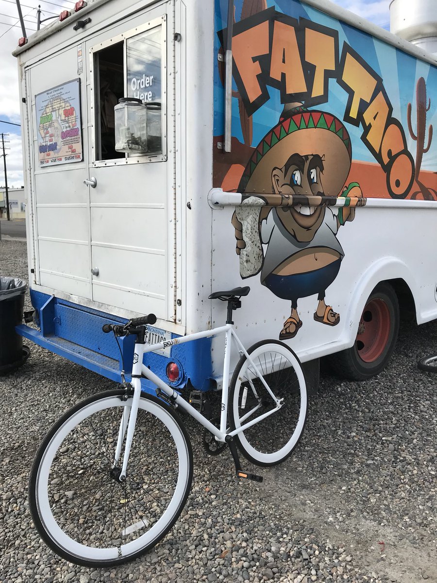 20surf11's tweet photo. Thanks @JamesGiannini @6kubikes biked errands today, @fattaco lunch break #streamline https://t.co/uzXSFfLjON