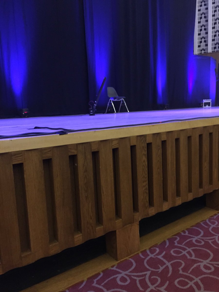becci_louise99's tweet photo. @joeldommett was amazing tonight😂 will definitely be seeing him again😆🙌🏼 I know have the laser dick song stuck in my head😂 #frontrowbitches https://t.co/nymNAj8WsF