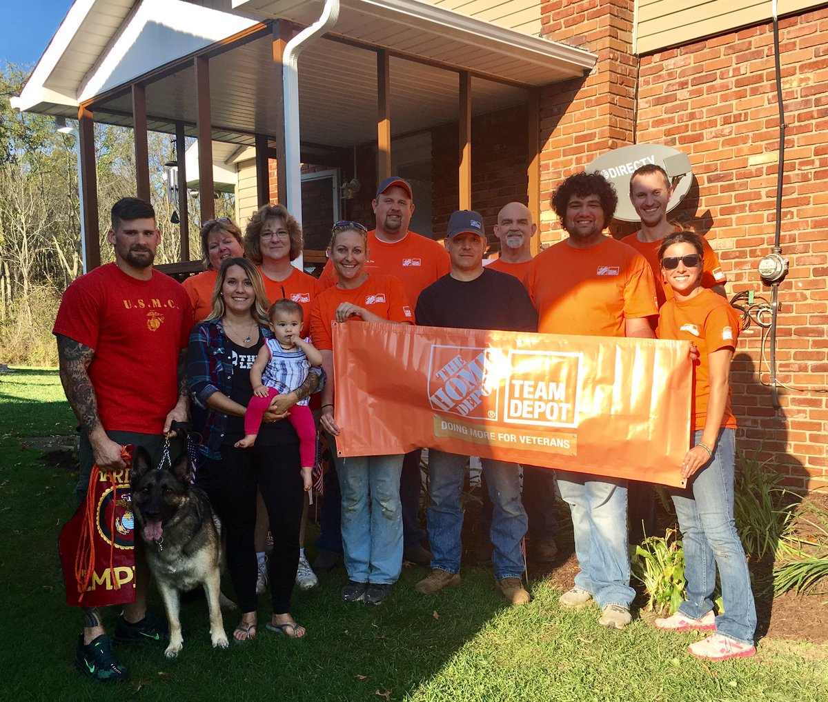 kailaharglerode's tweet photo. #CelebrationOfService #CHOOSETOSERVE #DoingMoreForOurVeterans https://t.co/bIP8sAt0G3