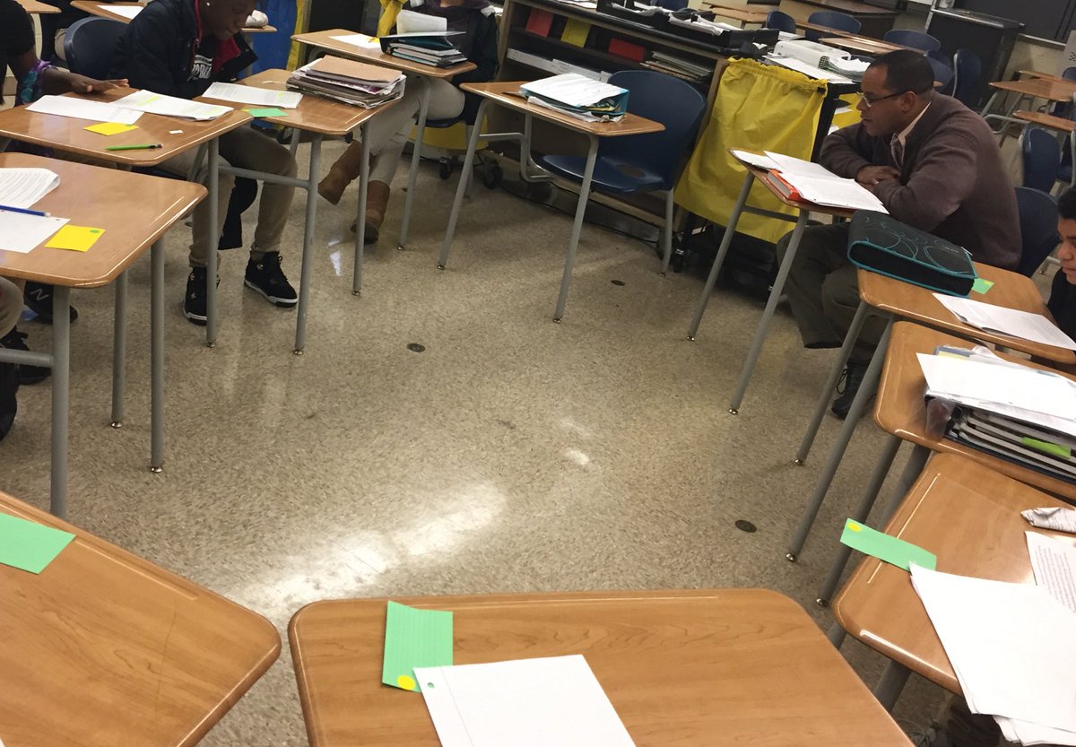 DDEMSEagles's tweet photo. Great Socratic Seminar discussion in @kscottburgess @AVID4College today. Thx for being a #risktaker with your #ObserveMe invite #IKEallin https://t.co/7J4tQYyAFi