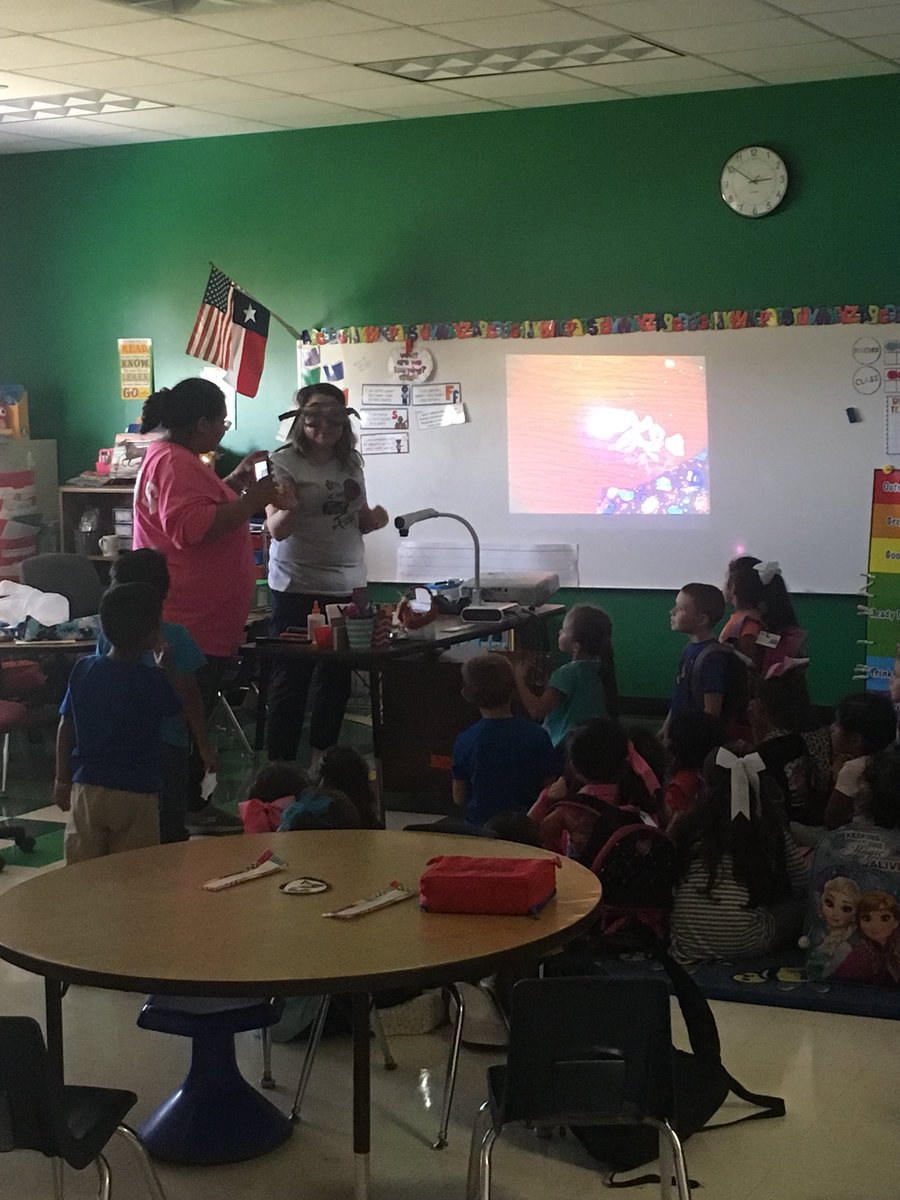 MrsGordonNSE's tweet photo. #georock science #October17NSE #nixonsmileyEL OlgaMontoya606 @Cabrera93540109 https://t.co/IH41Ts2H7p