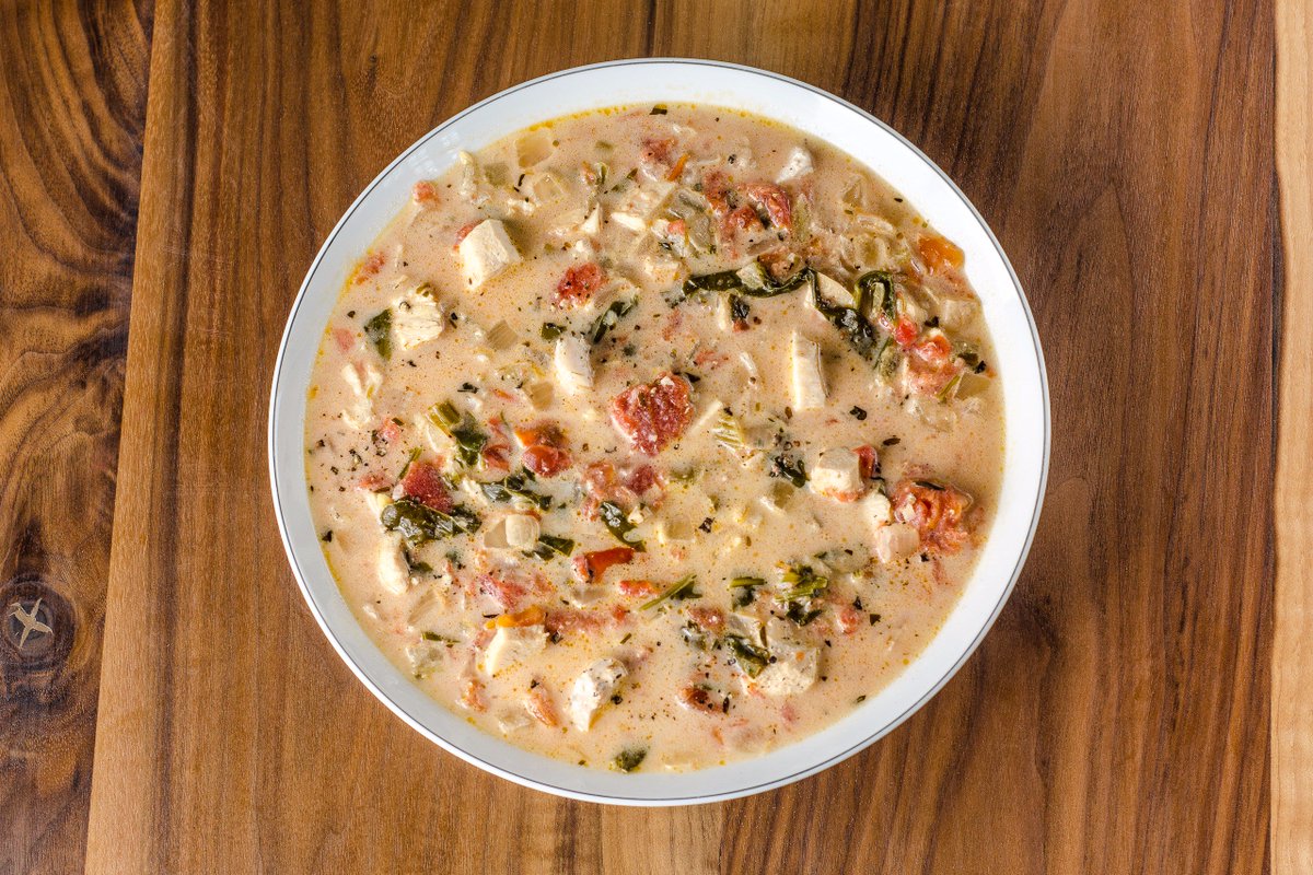 elephantsdeli's tweet image. It's Free Lunch Friday, #PDX. Just follow the smell of Mama Leone's soup to our IG account ... instagram.com/elephantsdeli/