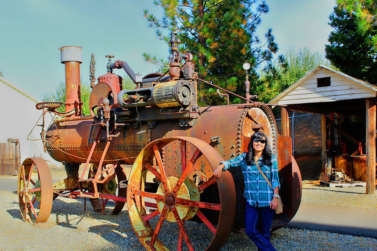 DebbieDebsH's tweet photo. Apple Hill really brings out the country in me and I don't hate it... #placervilleca #foothills #lovethisplace #keepgoingback #myhappyplace https://t.co/NH9EyrmIzM