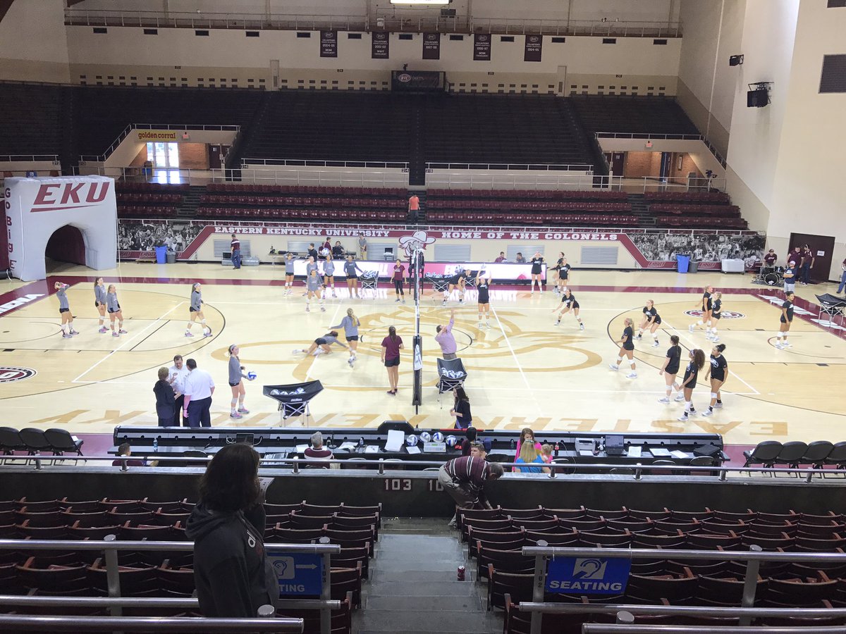 CMMcDonald21's tweet photo. So good to see Rachel back in Ky. #GoSIUe. #WeloveyouRachel 11 https://t.co/zqYC5IW2rZ