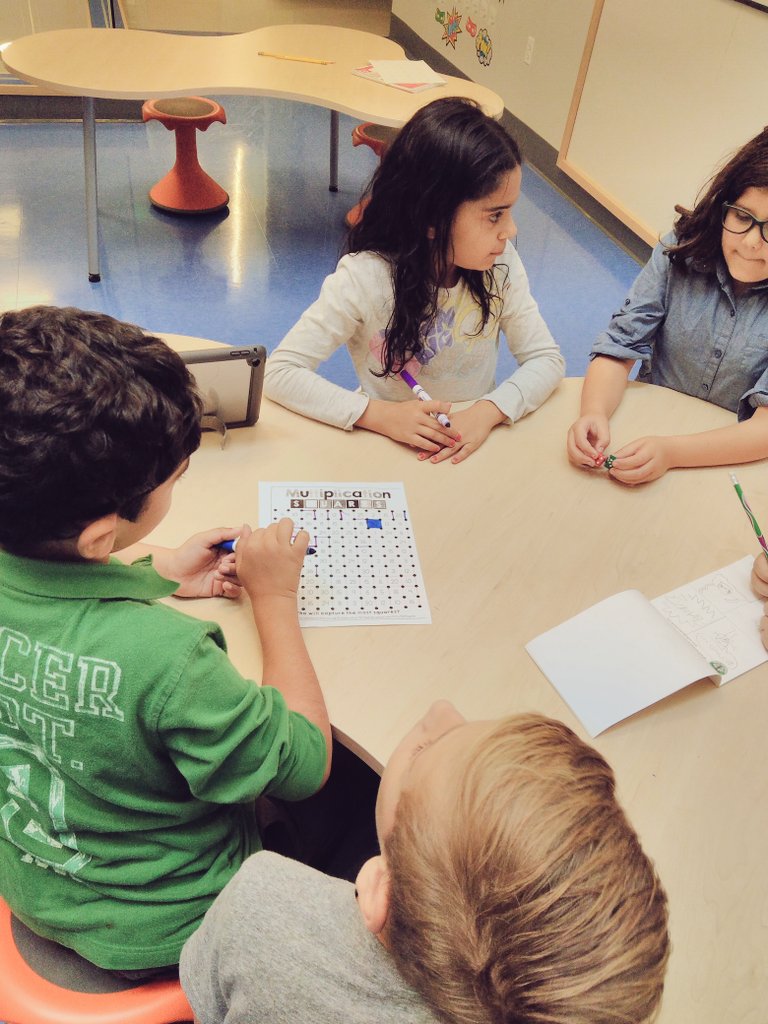 Ms_LeClair's tweet photo. Playing multiplication squares is challenging and fun no matter what your language background is!!! #MPSLearns @mrstartufo @emastroianni225 https://t.co/SfelHq68gQ