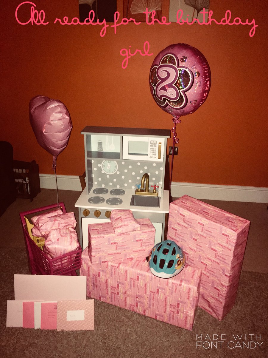 Casey_holt1's tweet photo. #2tomorrow #birthdaygirl https://t.co/D1lwL6Ci1b
