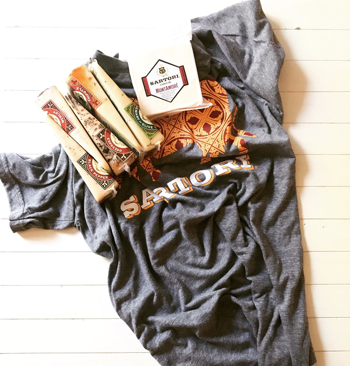 kateddodd's tweet photo. When you tell your favorite cheese makers you love them and they send you 🧀 &amp; tees for days 😭😭😭🎉#sartoriforever #reallife @sartoricheese https://t.co/qGlcoBOby4