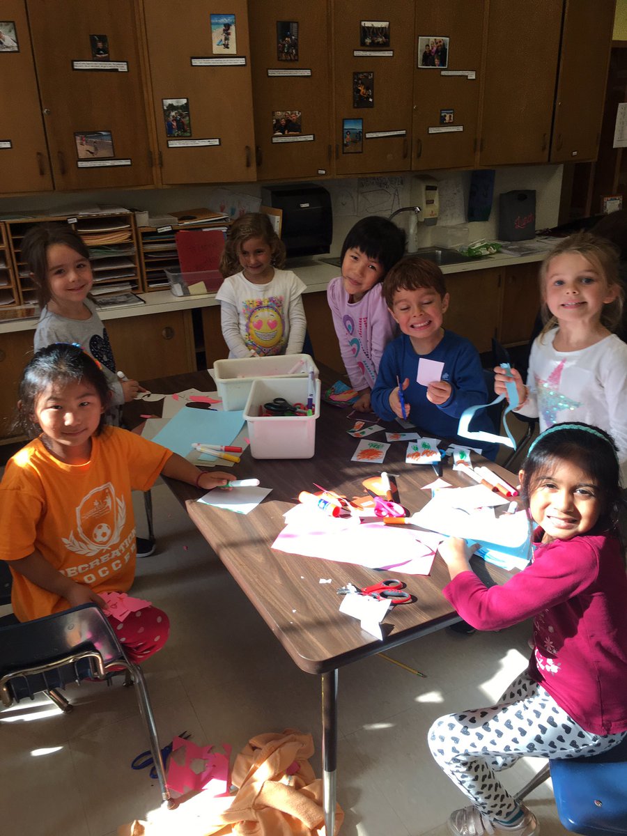 mrsnmeyer's tweet photo. Free Choice Time #Edgewoodproud https://t.co/BpiRbMAzJa
