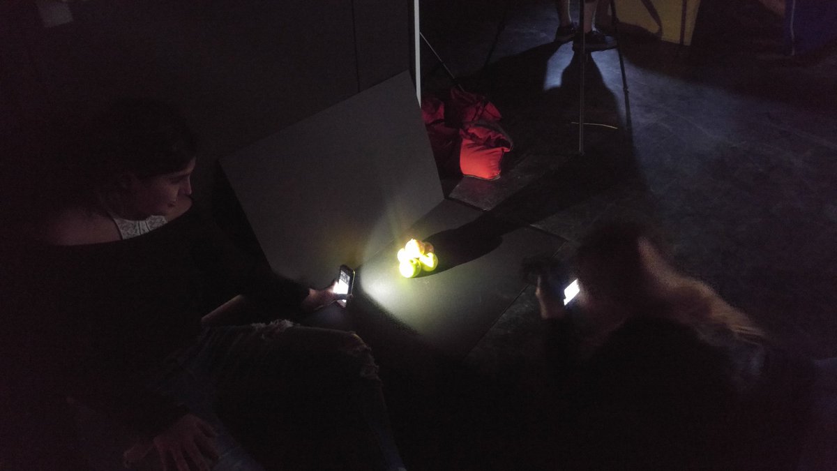 PhotographyNess's tweet photo. It's apple season!  Let's DIRECT some light on it! (see what I did there.) Light Lab today! @rbhsbroncos @PowayCTE @PowayUnified https://t.co/PmQWB5OVCU