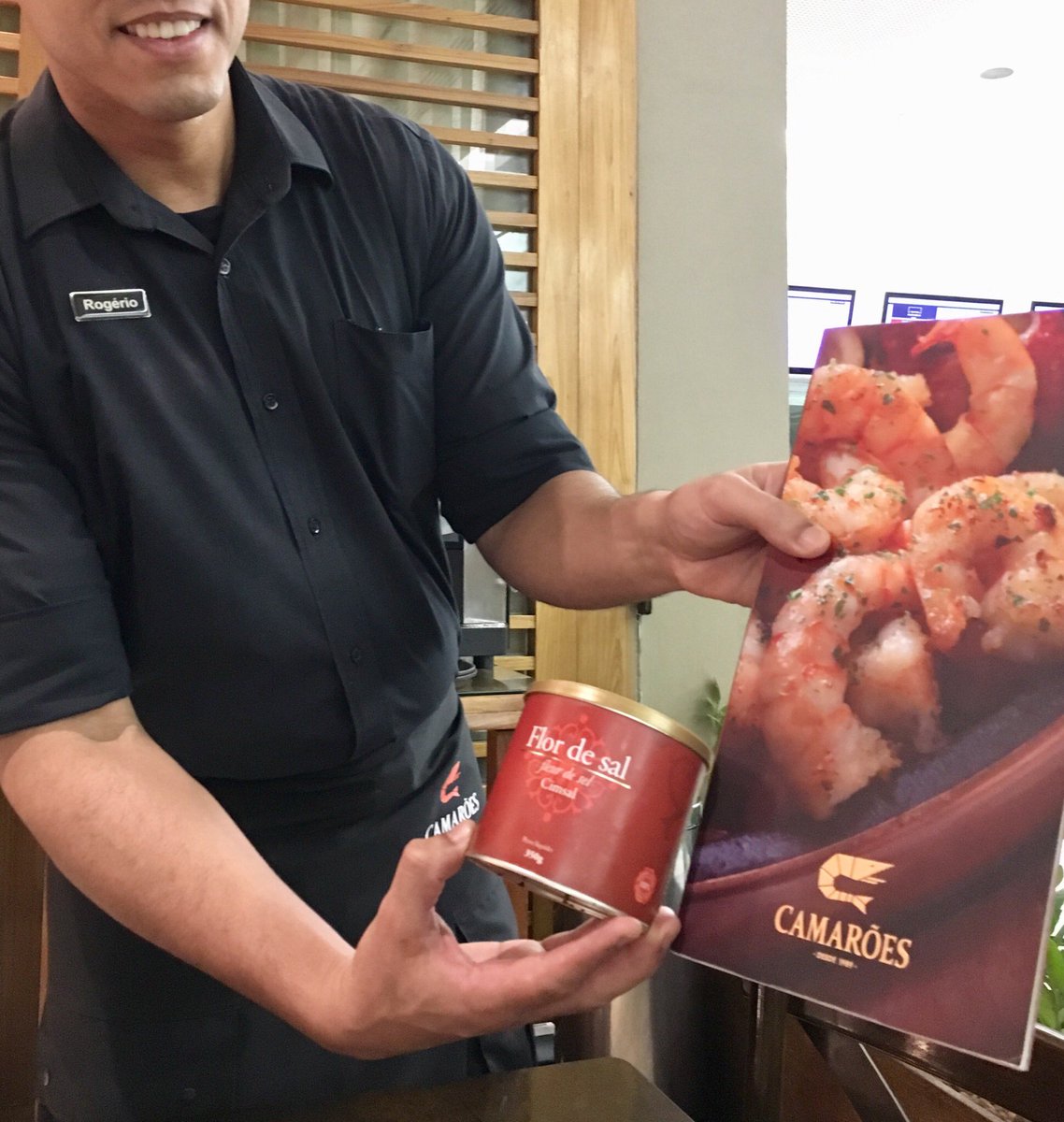 Que bom saber que o @camaroesnatal usa produtos locais nas suas receitas <a href="/FlordeSalCimsal/">Flor de Sal Cimsal</a>.