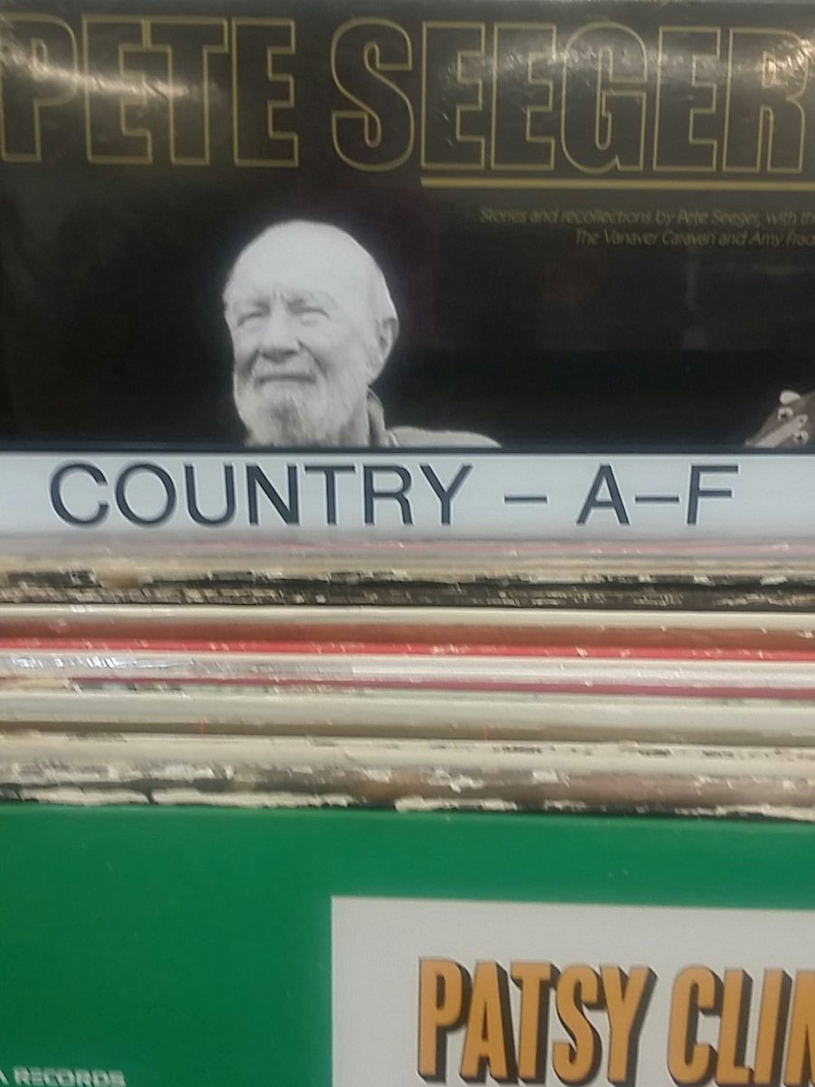 TheBoringTrev's tweet photo. Some people in denton are https://t.co/tUsvqBqMnm