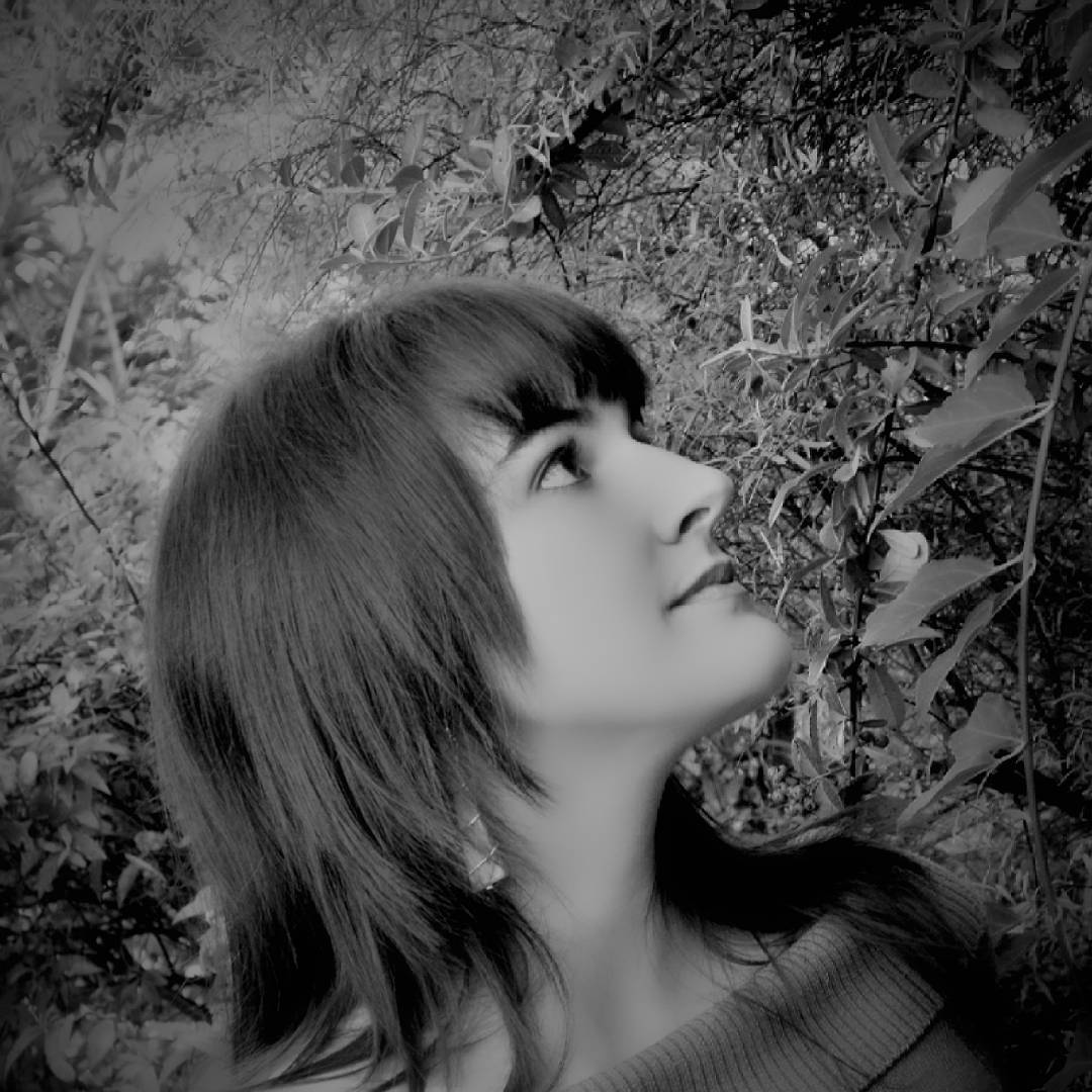 GiadaMariaZanzi's tweet photo. #Soprano #SopranoLeggero #LightSoprano #Opera #Singer #Music #BN #BNW #BlackAndWhite #BiancoENero #Profile #Profile https://t.co/84iXqsL76P