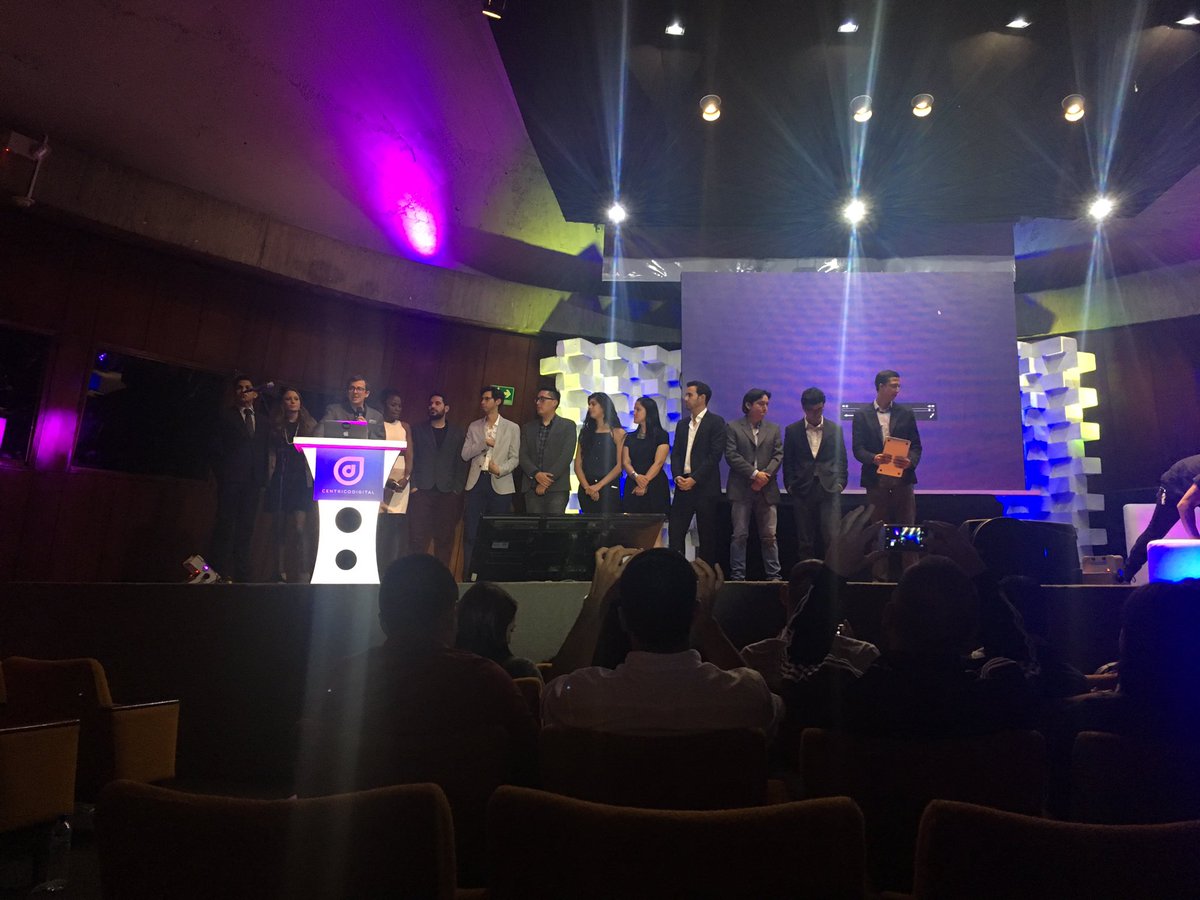 DattaEC's tweet photo. El equipo completo de .@CentricoDigital agradece la participación del público en #DisruptEcuador 2017. https://t.co/OxR0zgqMJO