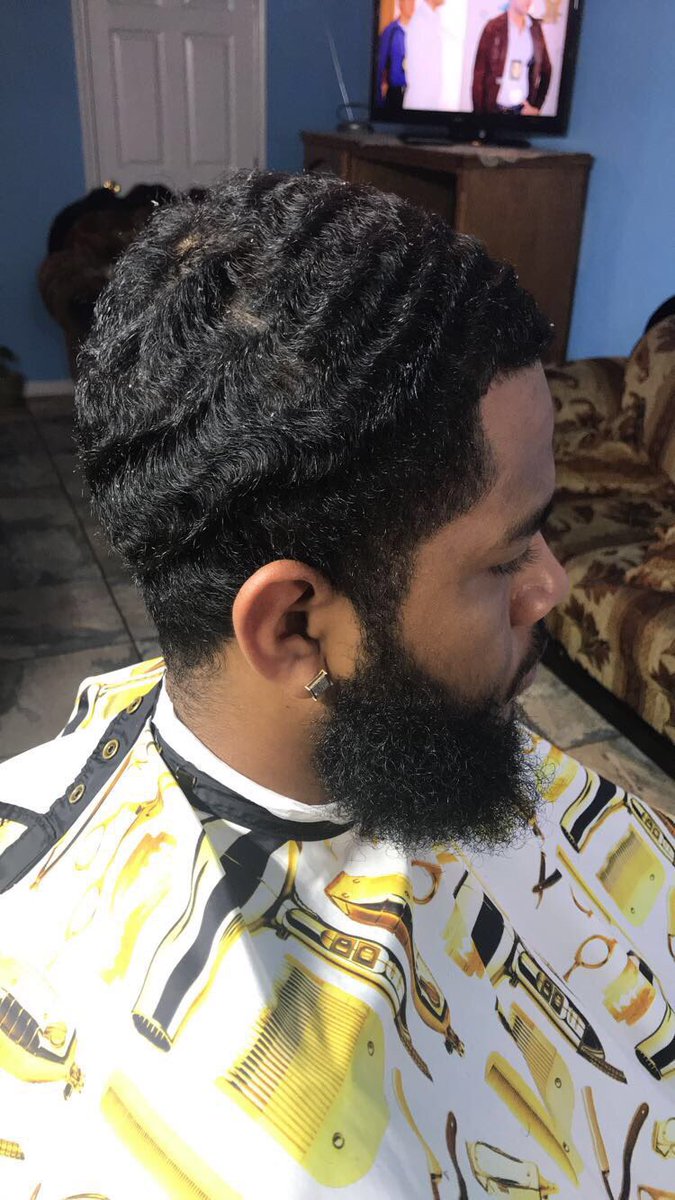 motjaime's tweet photo. Brought Them Waves Out 🌊🏄🏼 #barbershopconnect #beforeandafter #nastybarbers #fortworthbarbers #barbercinctv https://t.co/0nwYvRtxvP