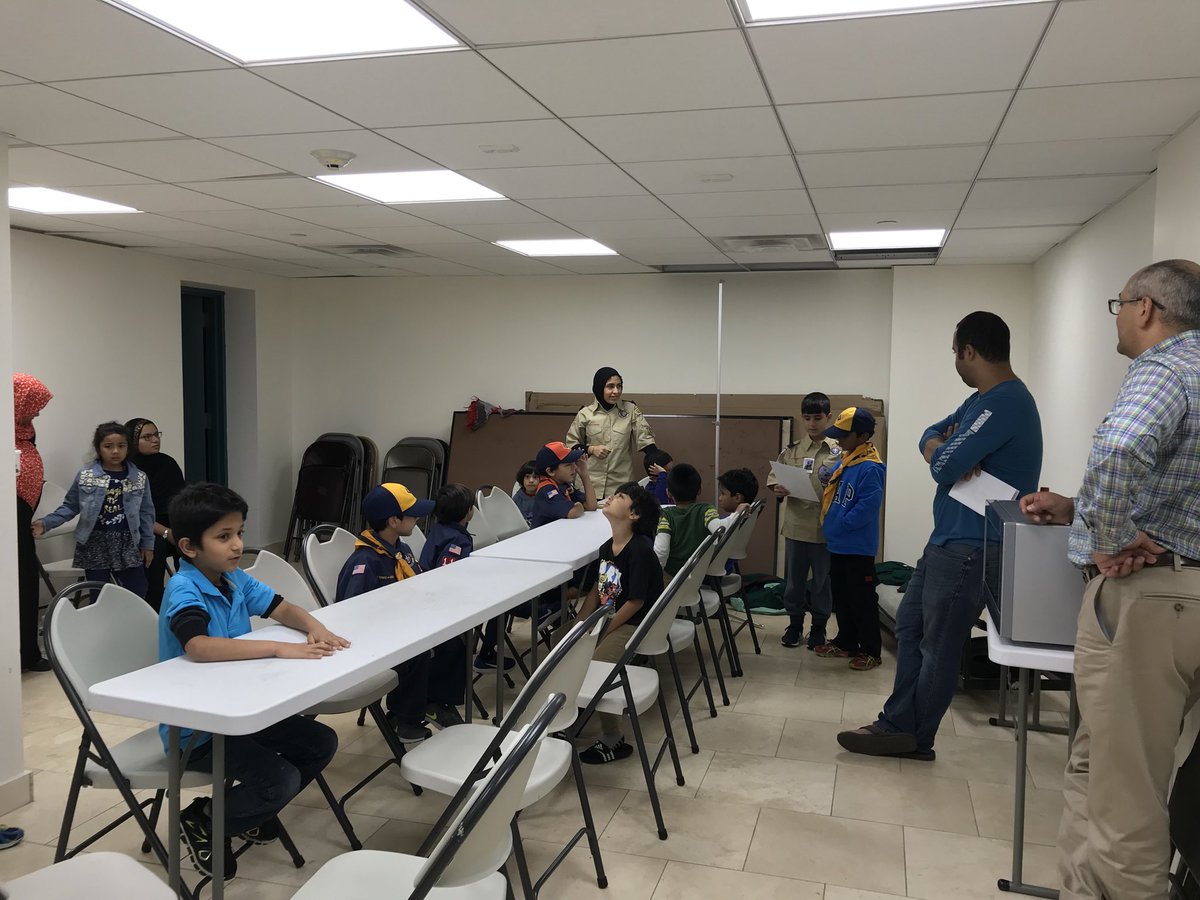 NYPDMuslim's tweet photo. Future leaders #CubScouts #BoyScouts and #GirlScouts saying their @boyscouts oath and getting ready for some fun activities #Post114 #ICLI https://t.co/7gzbbduIAH