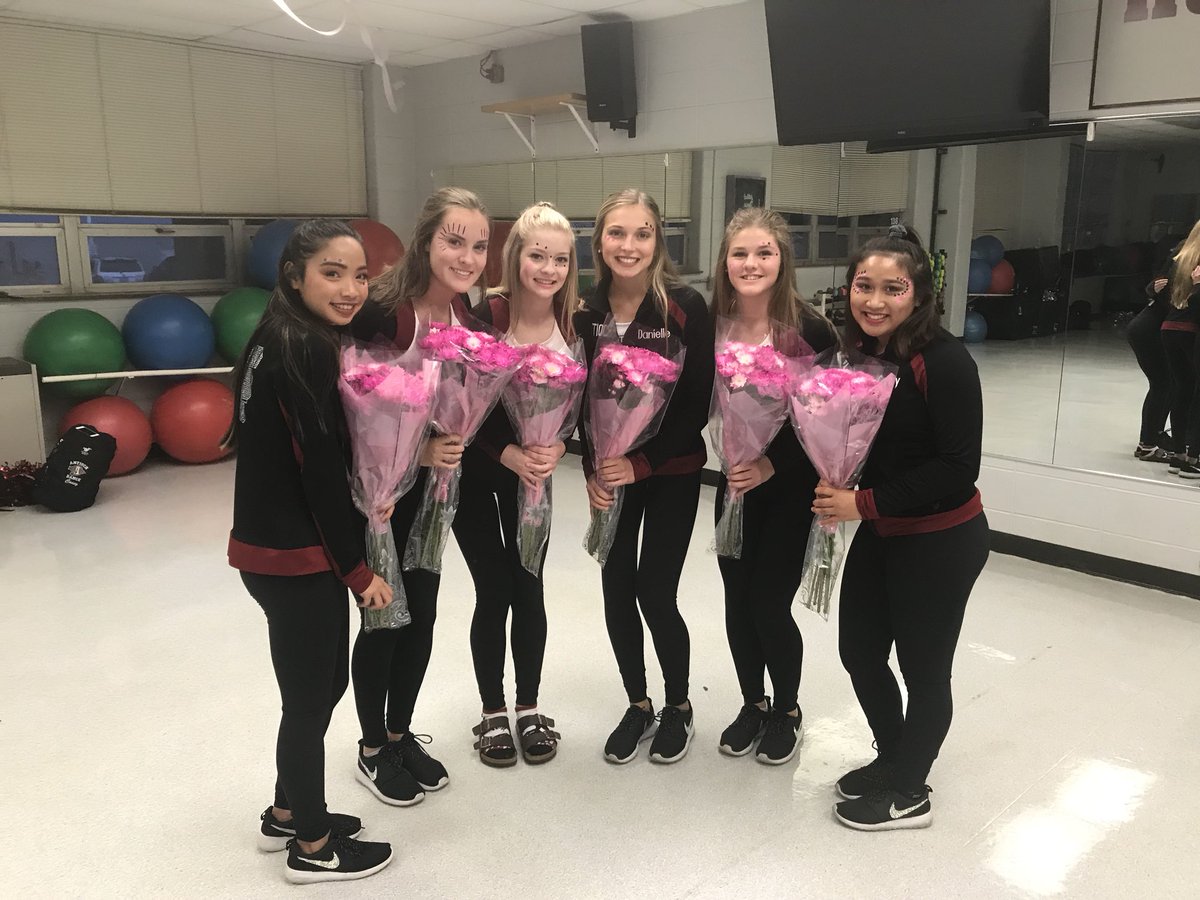AntiochDance's tweet photo. Recognizing our fall season team leaders who have all been amazing inspirations and exemplary role models. #SequoitDance #WeLoveOurLeaders https://t.co/AF17tyB7bC