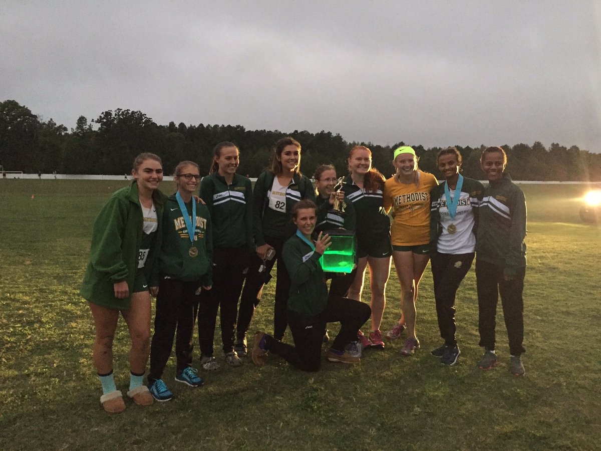 MUMonarchsXCTF's tweet photo. Runner-Up finish for the women at the Livingstone Invitational with 3 top 10 finishers. https://t.co/rCpW6KSVdx