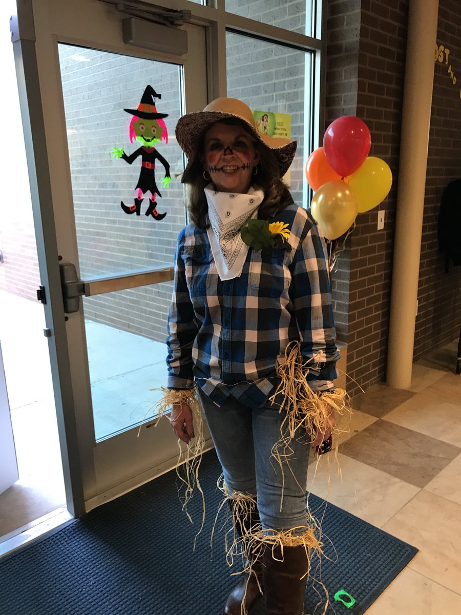 ClinkscaleMath's tweet photo. Mathoween and Fall Festival!! https://t.co/5Wju9e8Jt6