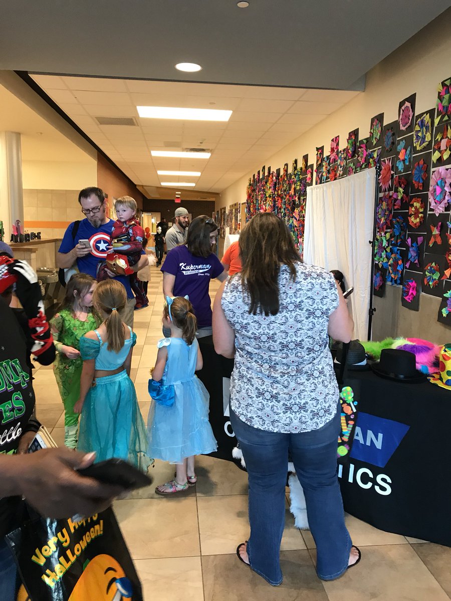 ClinkscaleMath's tweet photo. Mathoween and Fall Festival!! https://t.co/5Wju9e8Jt6