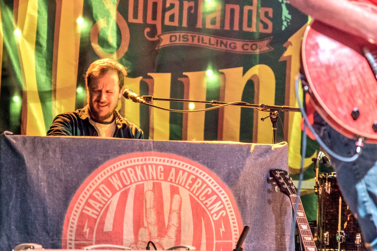 Here's hoping your weekend is just as amazing as ours was 2 weeks ago with the <a href="/HWAmericans/">HardWorkingAmericans</a> #partyinthemountains #Gatlinburg 🌲🌲🌲