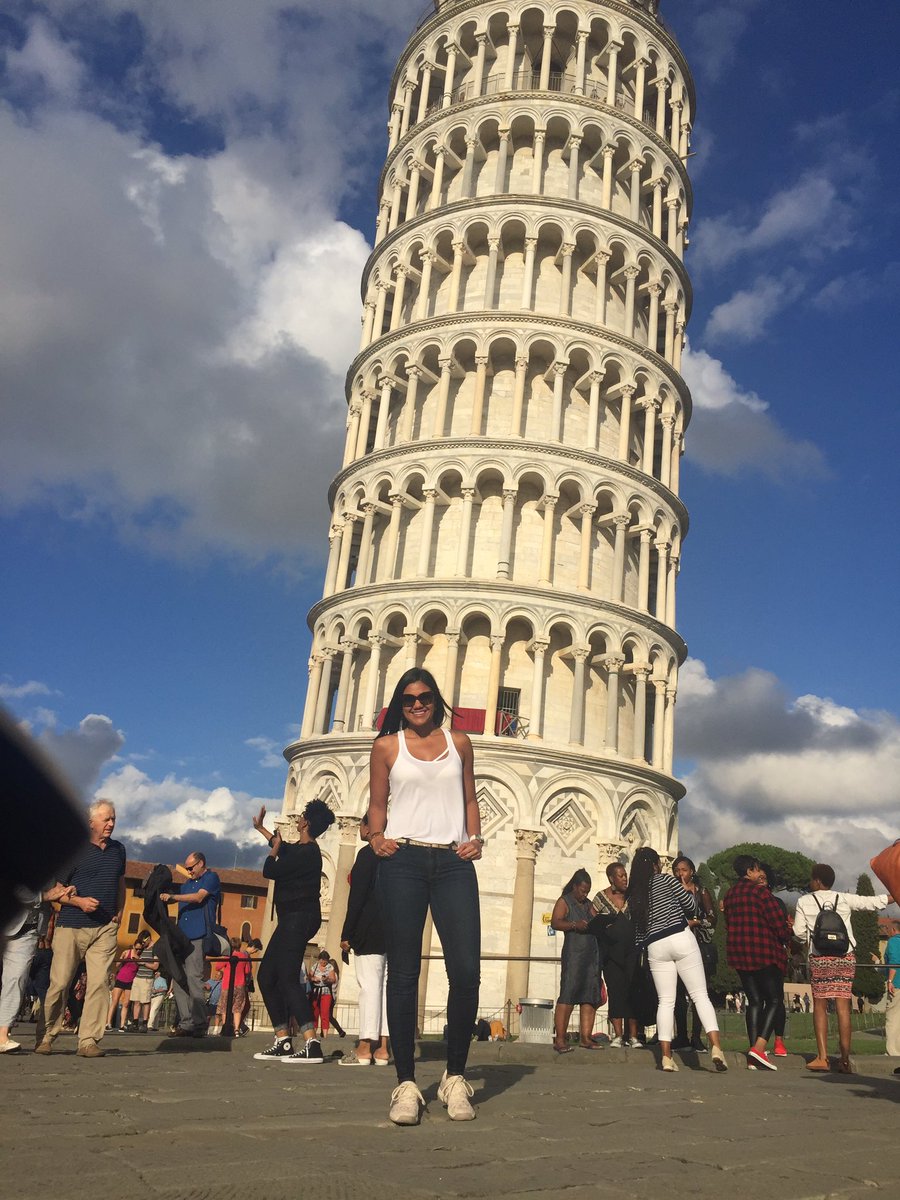 Paulucas02's tweet photo. Mejores vacaciones #pisa #vacacionesenelmar⚓️ #mejorcompañiaimposible❤ https://t.co/LzJzWJUpTN