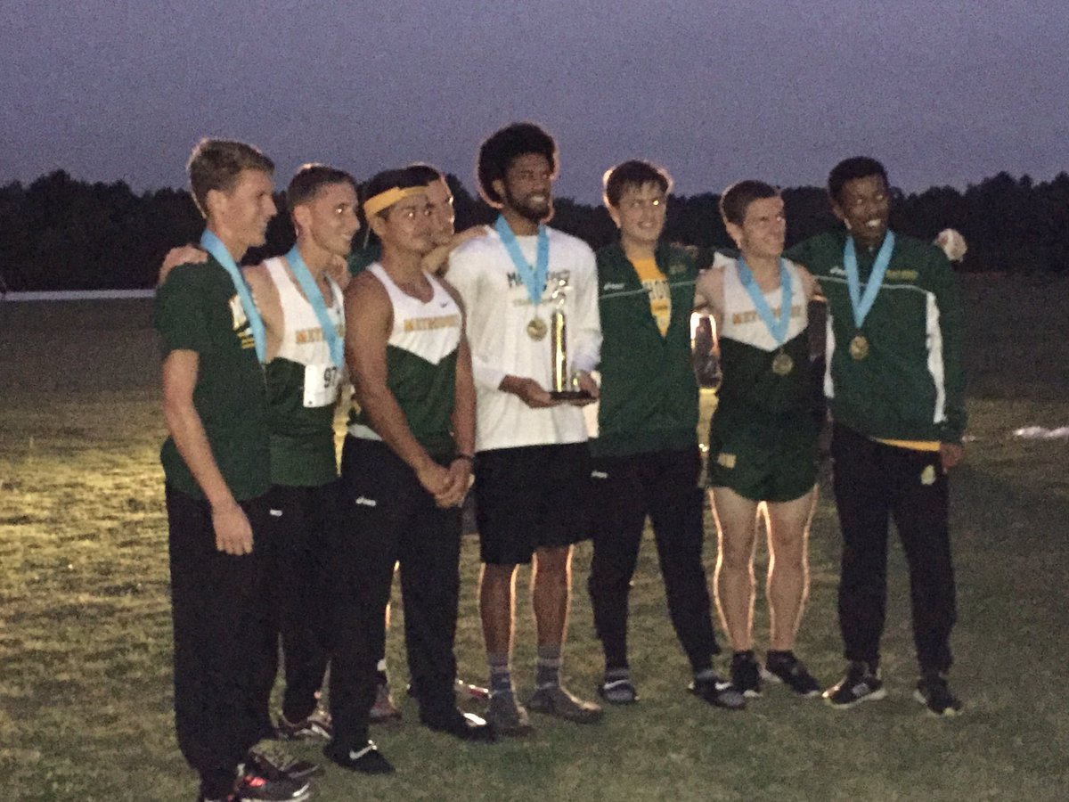 MUMonarchsXCTF's tweet photo. 6 in the top 10 and a perfect score of 15! https://t.co/kb9CoJbDgm