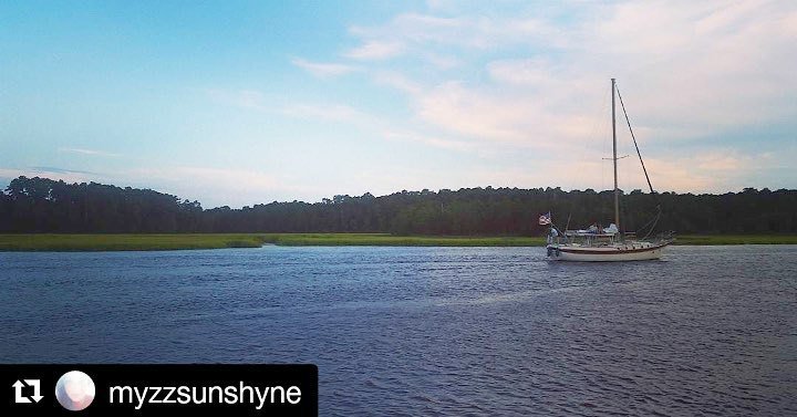 VisitLR's tweet photo. Cool shot of a #boat on the #IntraCoastalWaterway. Take in this #scenic #view at the #LRShrimpFest #Festival this β¦ https://t.co/Y8h9k66Wti https://t.co/XeKyGXr6IQ
