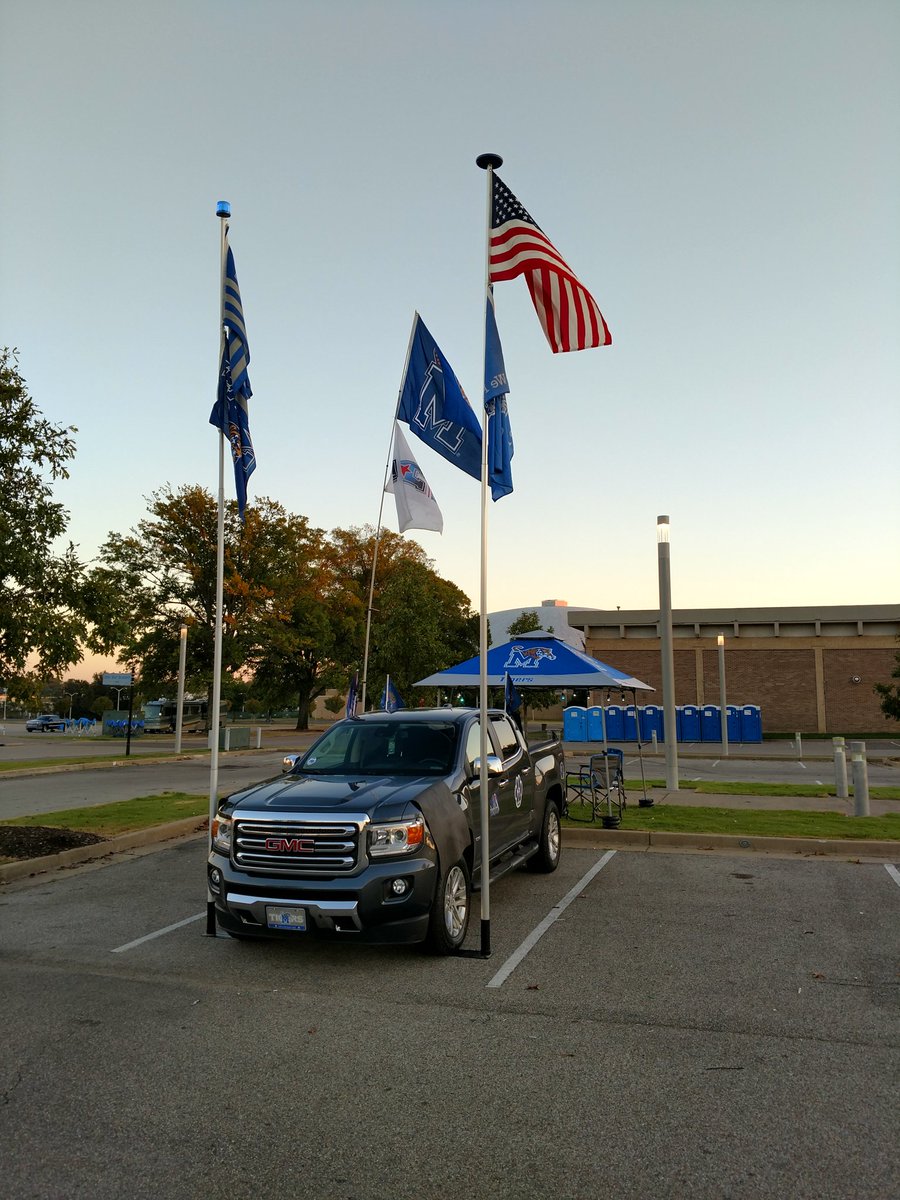 RandyMcTigerFan's tweet photo. #FlagsAFlyin' on #TigerLane!
@TheLibertyBowl
@LibertyBowlMem
#TigerBite
#GoTigersGo! https://t.co/5LCdomb5zn