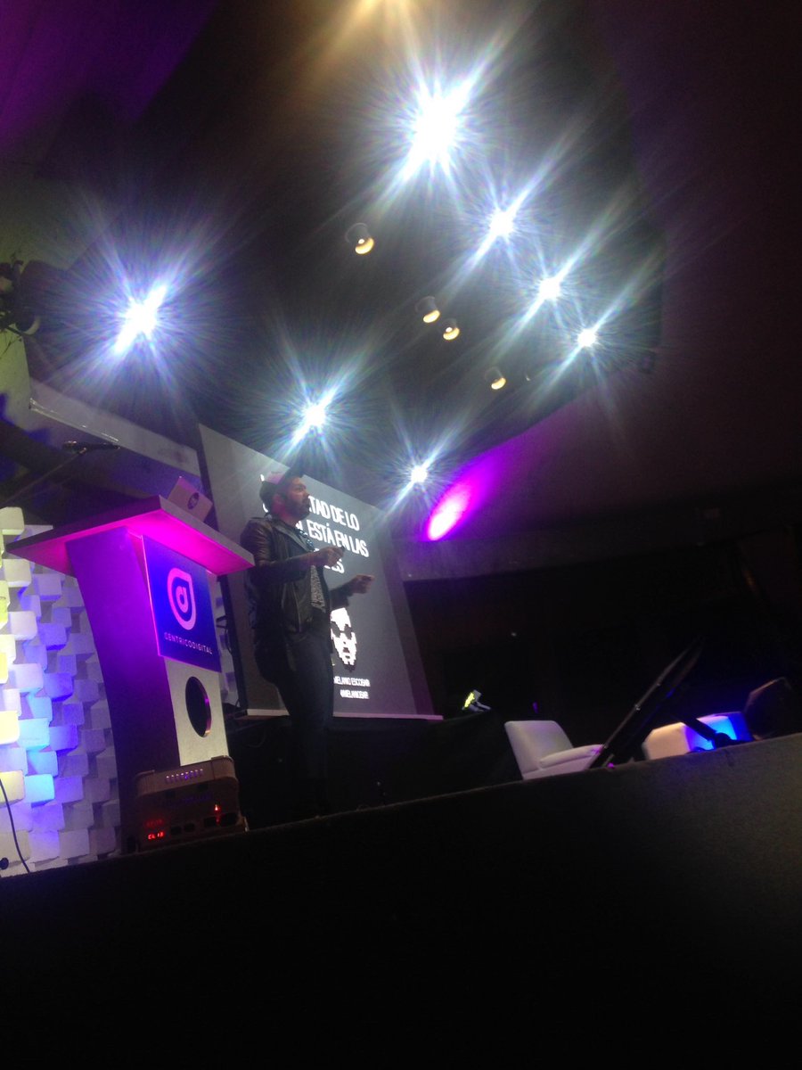 MelanioBar's tweet photo. Gracias Ecuador fue un honor estar con ustedes en #DisruptEcuador 2017 gracias @ecuamatt https://t.co/N9PKpCHaLv
