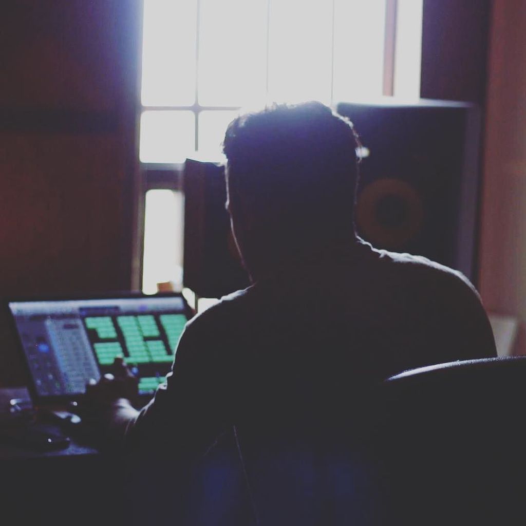 SLWJMZ's tweet photo. 🤖 https://t.co/UpFdeBMWxA https://t.co/tFOG6ZygjE