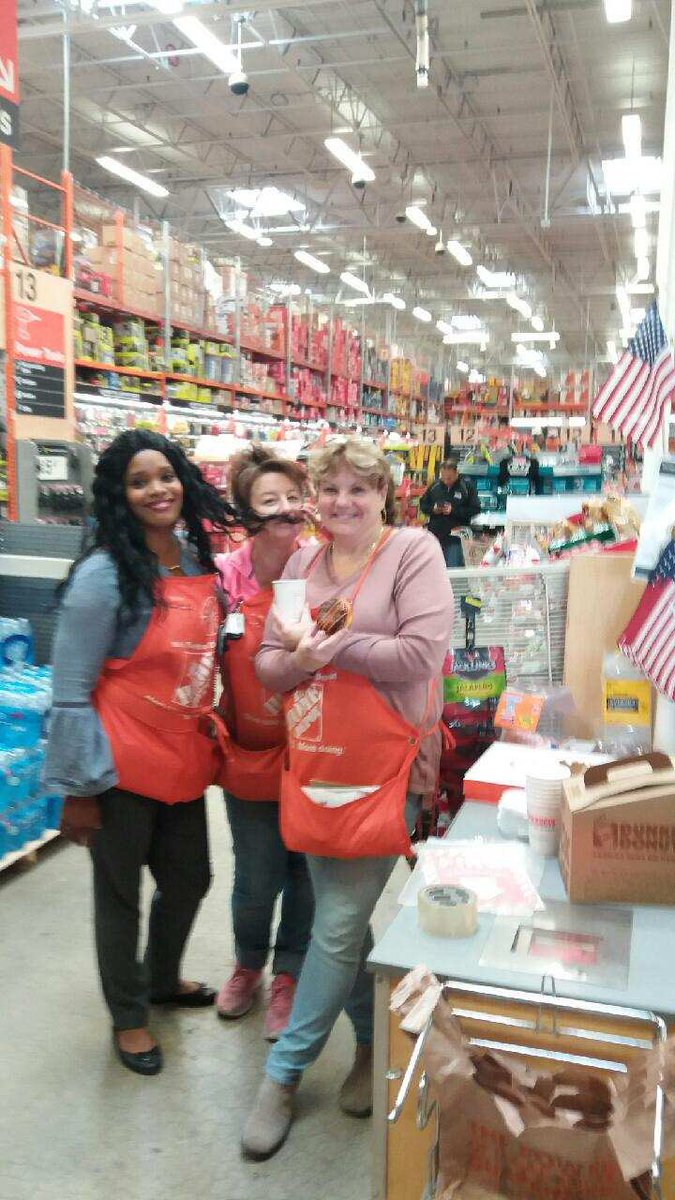DavidDimick4132's tweet photo. The hardest working associates in our stores! A little Dunkin today, thank you! #2017cam https://t.co/1qXPleV0bY
