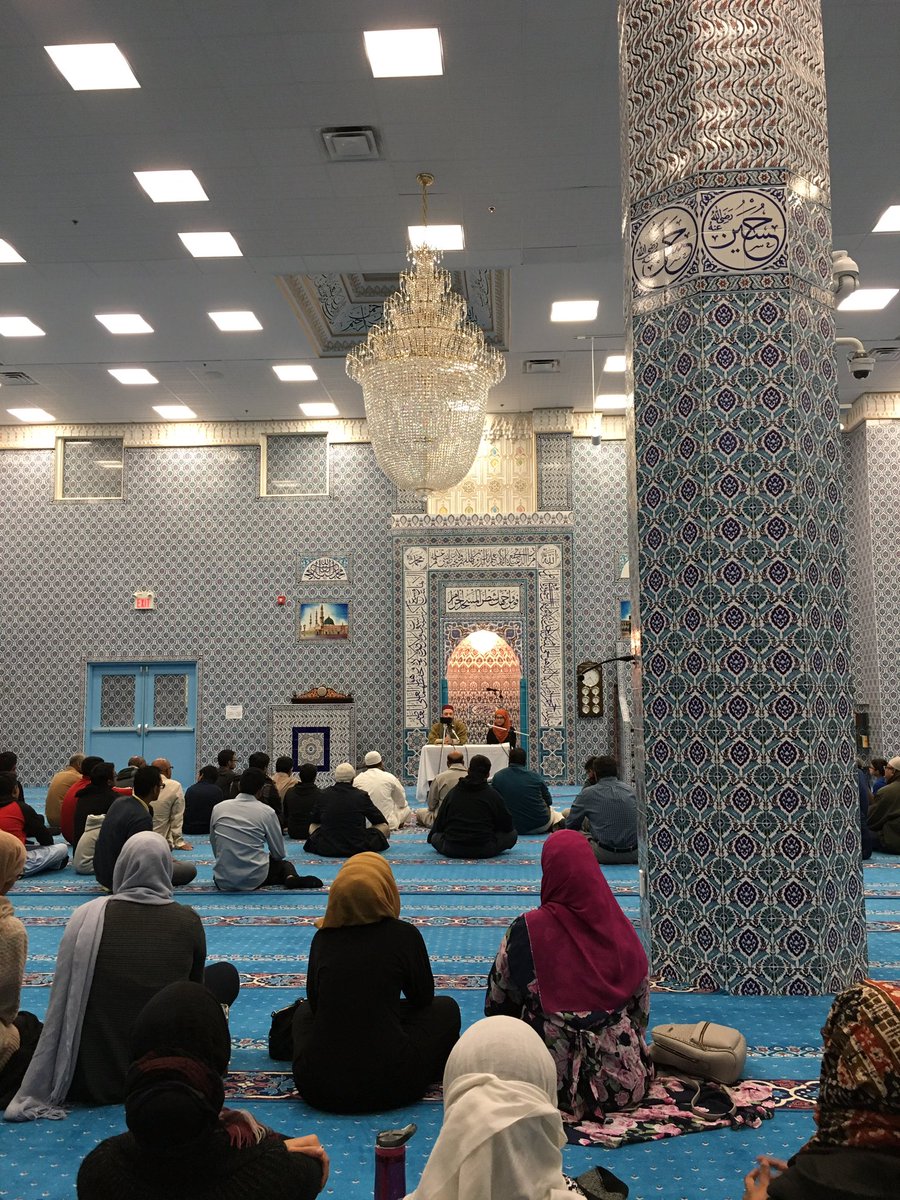 Tonight, we are at <a href="/skcentre/">Sayeda Khadija Centr</a> with @unitedwesmile for a lecture on creating inclusion and accessibility in the Muslim community.