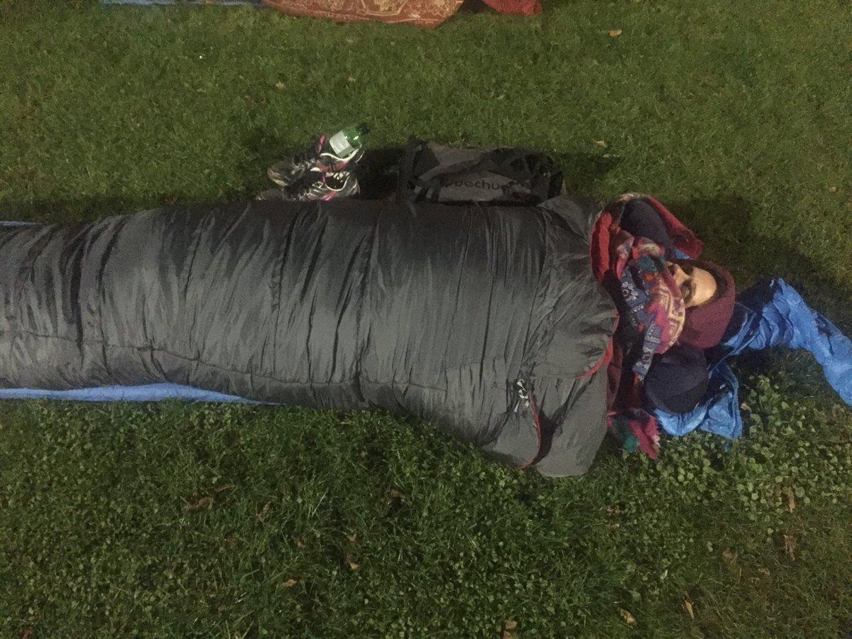 archerproject's tweet photo. Heads down 💤 💤  #ACEsleepout4CAP https://t.co/fFrMpCOd2O