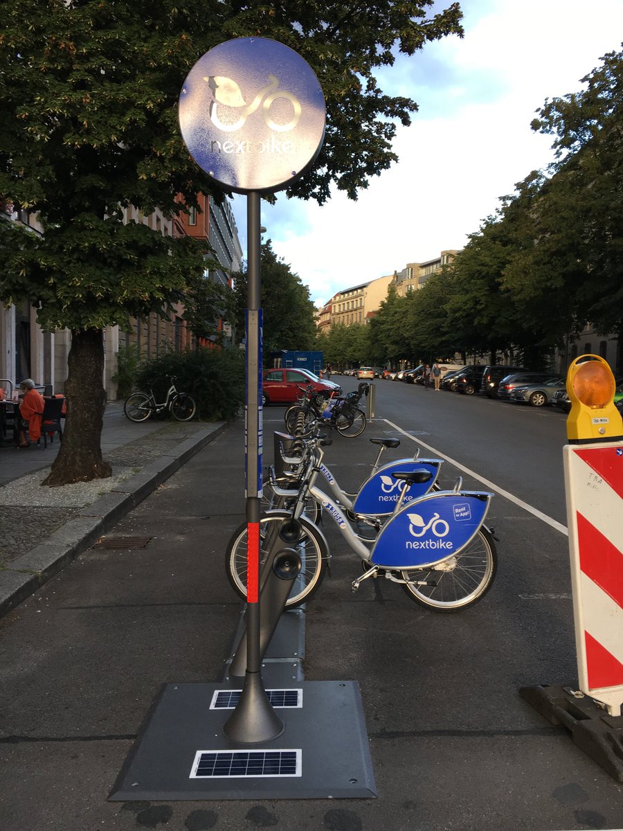 pedaleable_org's tweet photo. bicicleta publica alternativa en #berlin por medio de una app de desbloqueo y geolocalizacion #pedalab https://t.co/MC7aspvA8T