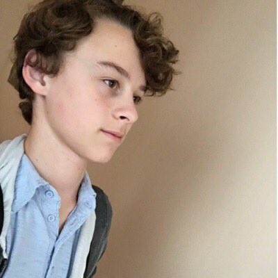 snowghxsts's tweet image. -wyatt feliz
- triste
- en shook
-sufriendo

 #LatinAmericaWantsITCast