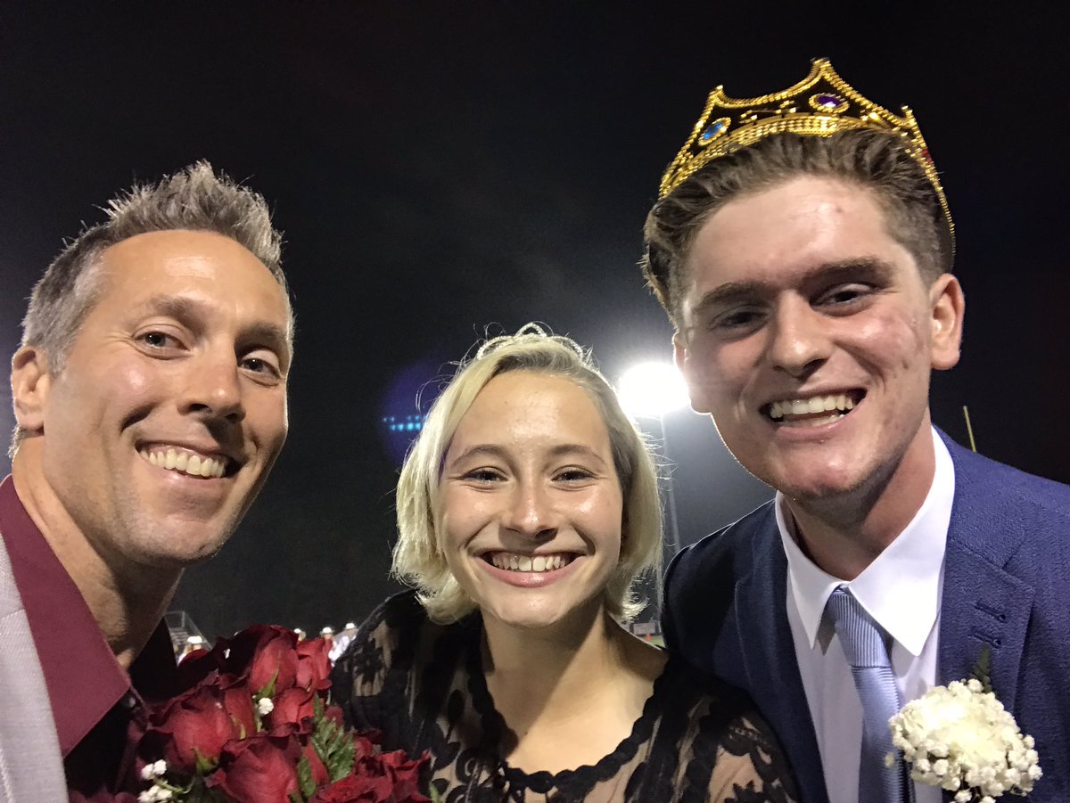 GAHS_Lusk's tweet photo. #GAHS - #2017HOCO King and Queen! Two of the best WARRIORS around!!! https://t.co/vZIZXVA77B