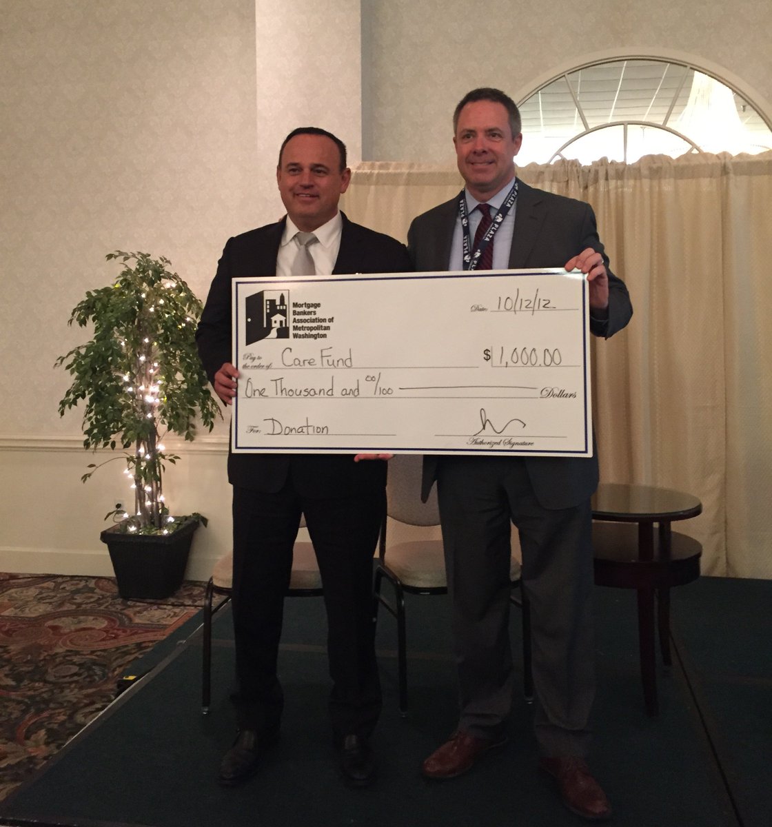 homeownersfg's tweet photo. CEO @WTRogers was the #MBAMW conference Keynote Speaker yesterday, sharing about helping others. The group also granted @TheCareFund $1,000! https://t.co/DY9Depk64m