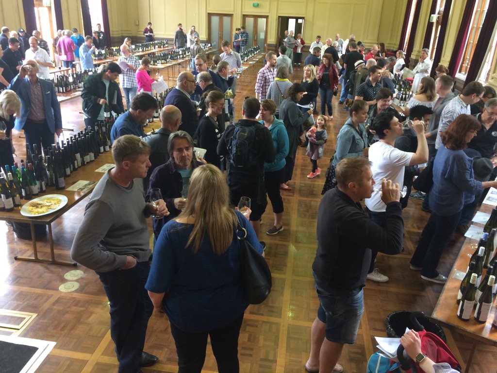 IntlRiesling's tweet photo. Consumer tasting underway at Albert Hall. Trophy wines attracting the crowd. #loveriesling #CBR #hotelrealm https://t.co/bPUS3oIoJY