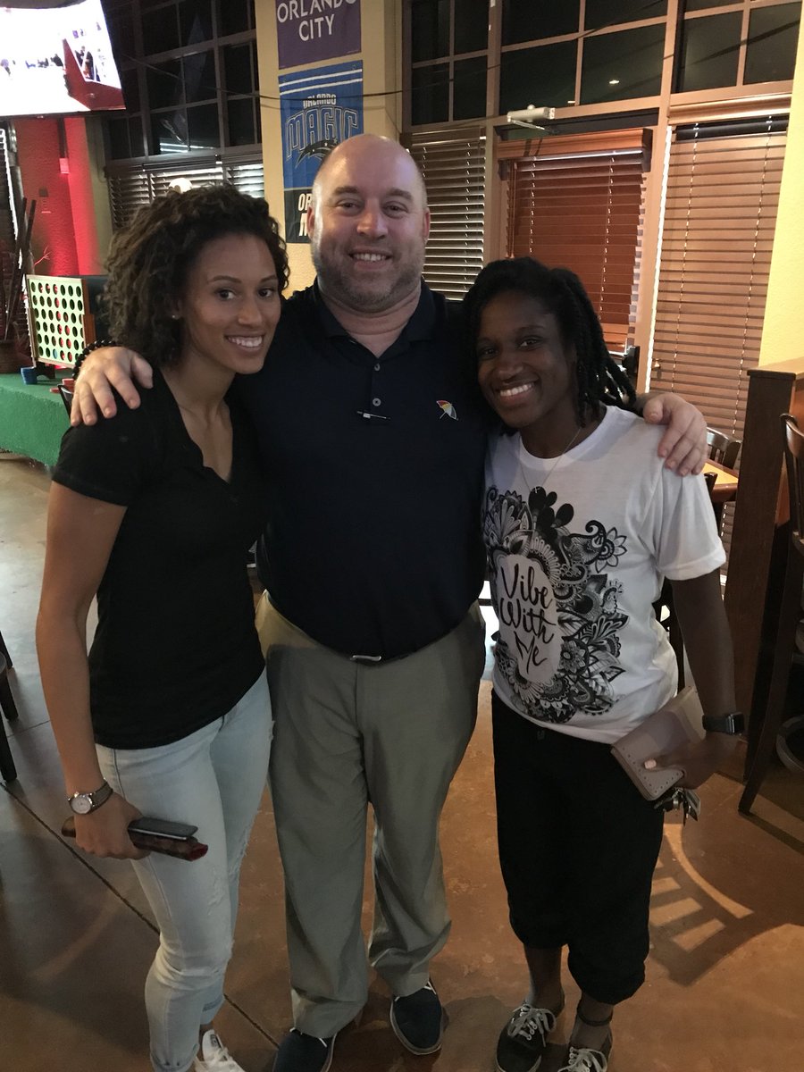 Chad_Whitman's tweet photo. Thanks for coming to see me! So happy to see you today! @Jas_it_Up @Kris10edmonds https://t.co/Vdfar4PCks