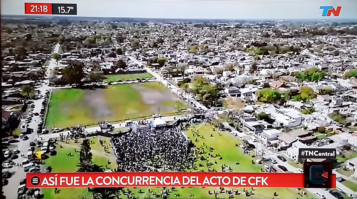 JuaniVilela's tweet photo. #NoVuelvenMas 
#LosDrones descubren a los #LaDrones. #ContraCumbrecitaDeCristina https://t.co/eZRl2EhHt1