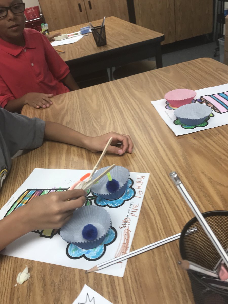 Hand Pollinator!!!! Mrs. Huffman’s class ROCKED their designs!! #FSS_STEM