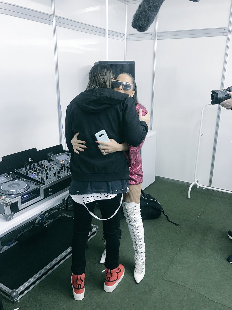 Incredible week/day/night @anitta. Thank you 🇧🇷 for welcoming me and making me feel at home. https://t.co/qWlfQNzX79