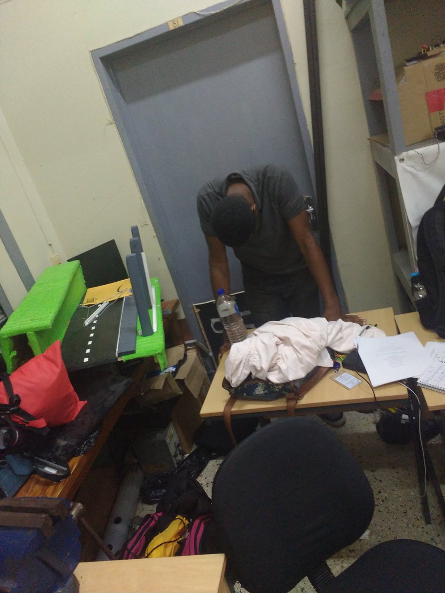 ieeeutech's tweet photo. Xtreme got him confused #ieeextreme #utech https://t.co/TRs4S9BcDw