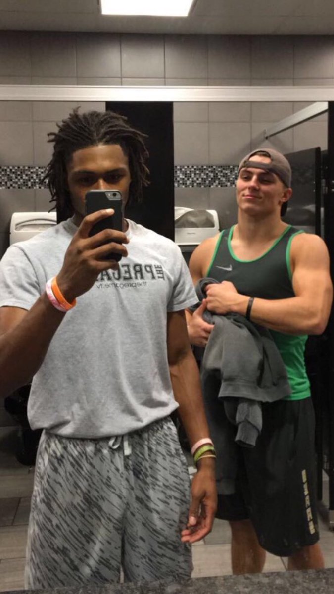 adammullis33's tweet image. Happy Birthday to one of my ride or dies. You a real one🐻#4mode