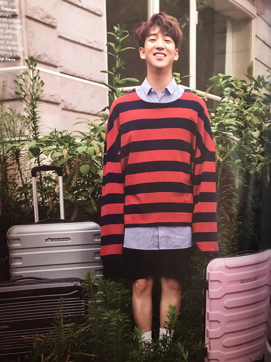 FishyPrince1015's tweet photo. Hmmm looks familiar...
#B1A4 #OneKCon https://t.co/SuNHltujbG