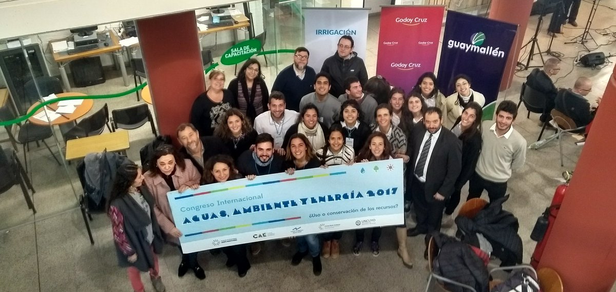 SIIPI_UNCUYO's tweet photo. El congreso #AAE2017 llegó a su fin.+ 400 asistentes durante 3 días intensos, llenos de conocimiento y debates en red
@UNCuyo
@AUGMoficial https://t.co/2RjIqbtgxt