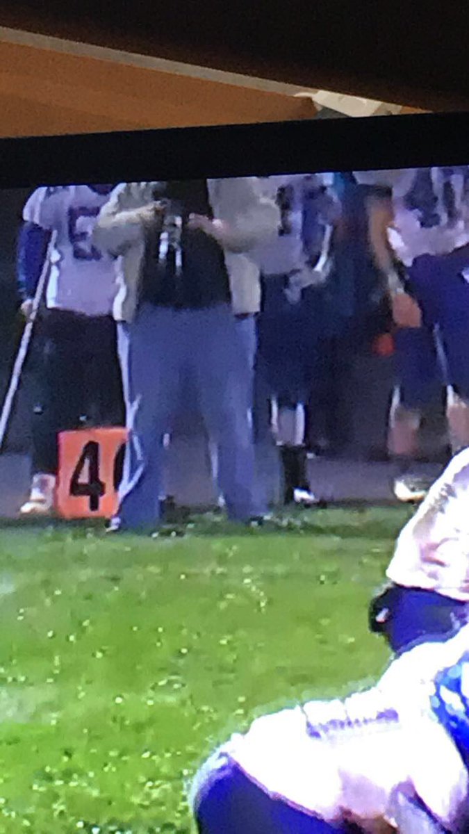 goldglove28bst's tweet photo. @Rebby1980 love seeing u on the Wrightstown sideline #favoriteschool https://t.co/ItjRcG08kF
