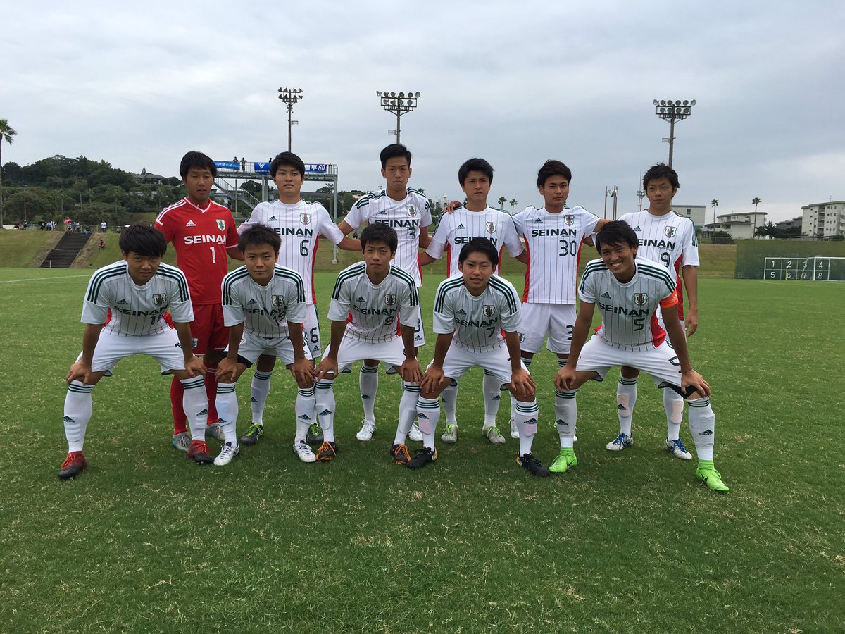 西南学院大学サッカー部 Twitter પર 九州大学サッカーリーグ第16節 Vs鹿屋体育大学 キックオフ Start Gk 平山 Df 坂口 中園 橋本 法野 Mf 大賀 大 大賀 陸 澤野 益永 紫 Fw 奥園 町田 Reserve 眞鍋 柴田 鳥越 荒田 阿部 坂本 益永 遼