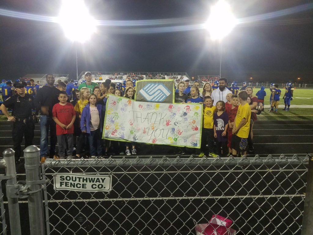 bgcwooster's tweet photo. Thank you Wooster hs for Boys&amp;girls Club night at the football game. Our members loved it!! https://t.co/RN5lfmgPay